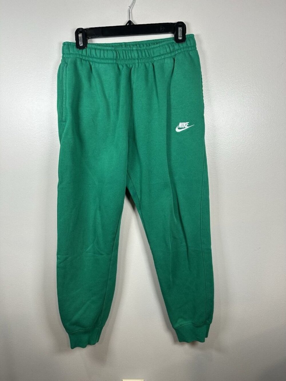 Nike Sportswear Club Fleece Joggers Men's Size Medium Green Sweatpants Gym